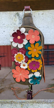 Load image into Gallery viewer, Vintage flower